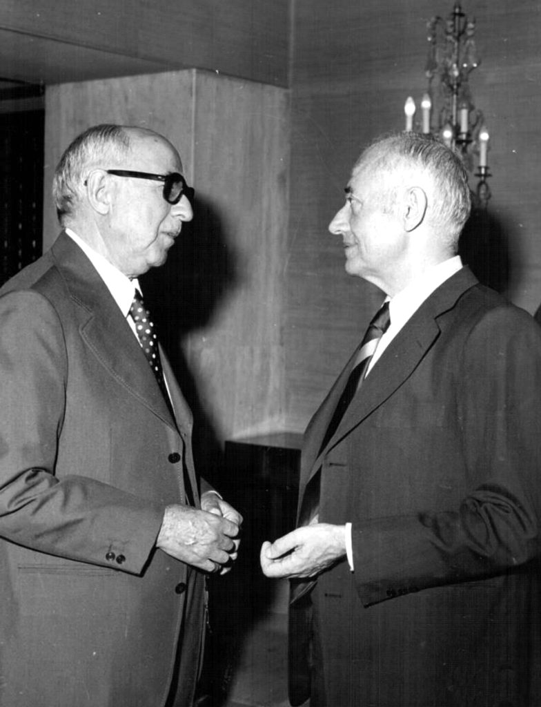 With his friend the journalist Zuhdi Jasir